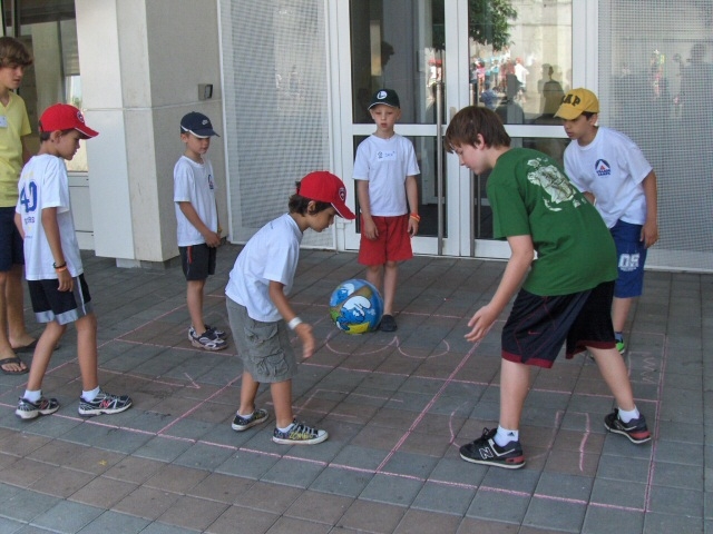 Village Camps International Summer Camp VDC Geneva 2016-08-12 https://www.villagecamps.com/journals_admin/images/307-34-Picture 064.jpg